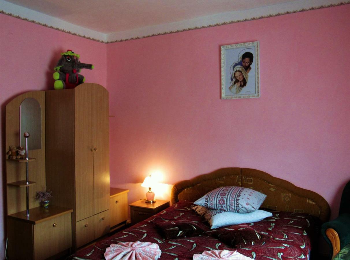 Hotel Відпочинок У Пронів Sławsko Zewnętrze zdjęcie
