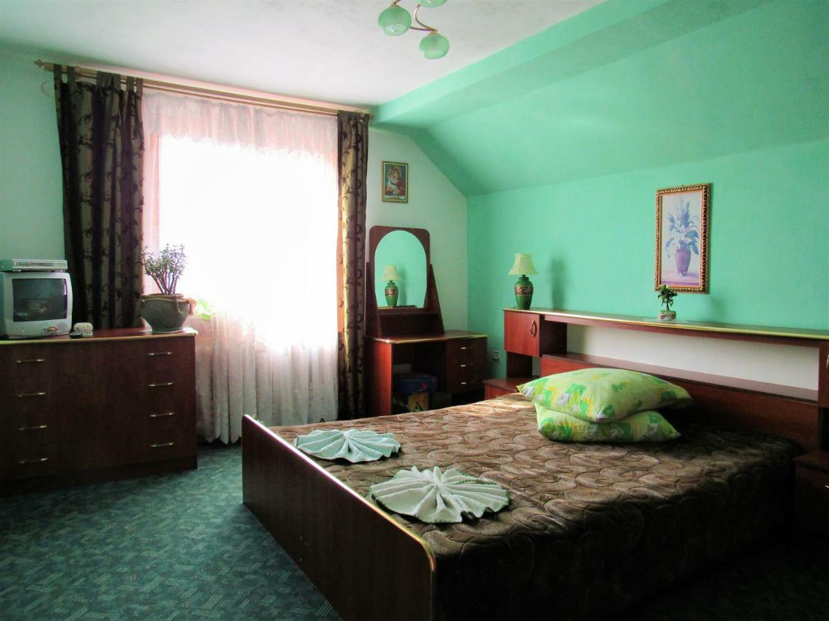 Hotel Відпочинок У Пронів Sławsko Zewnętrze zdjęcie